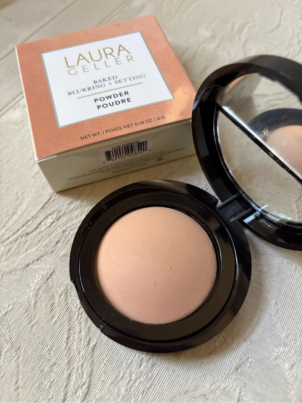Laura Geller Baked Blurring & Setting Powder - Light - Medium BNIB